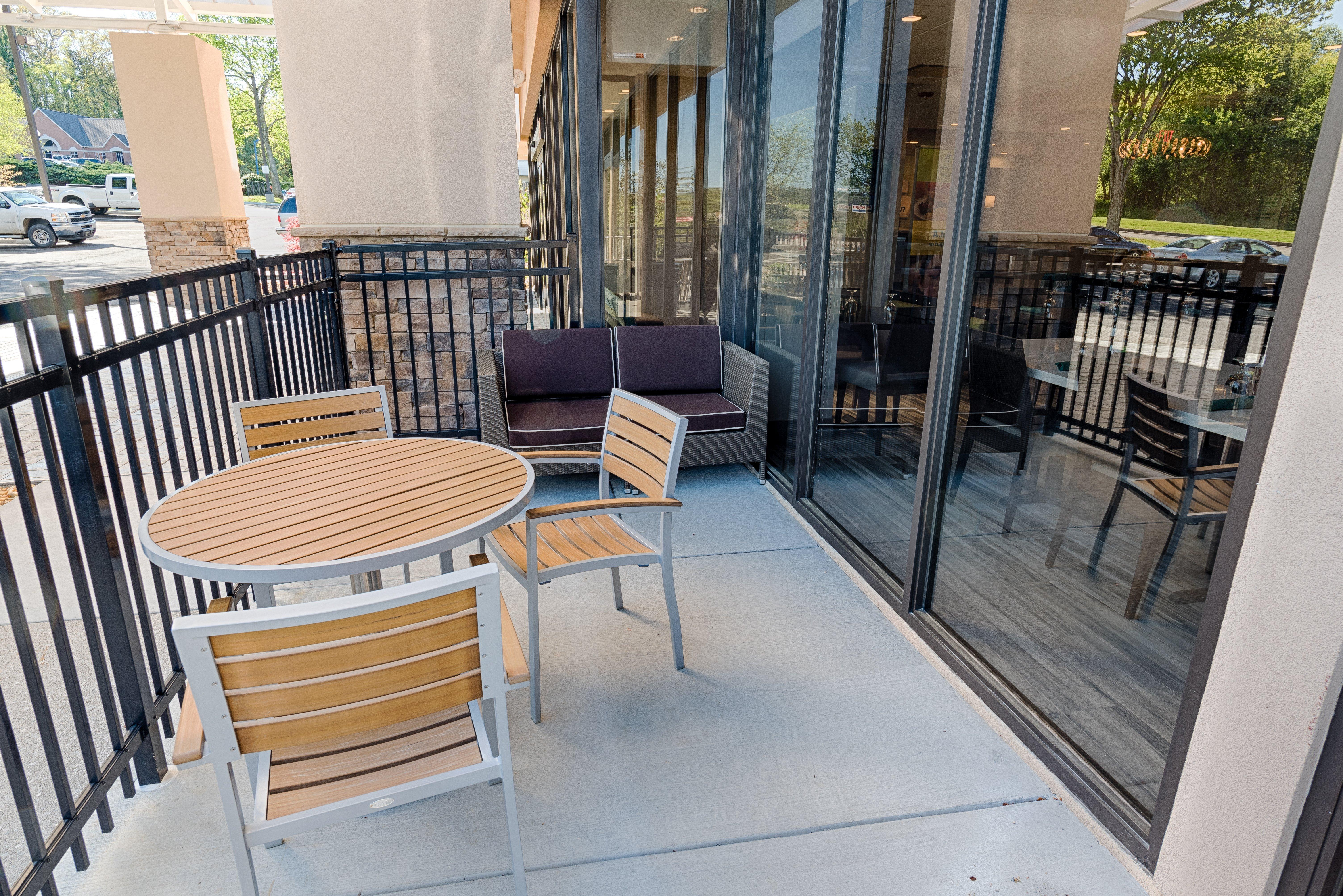 Holiday Inn Knoxville N - Merchant Drive By Ihg Exterior photo
