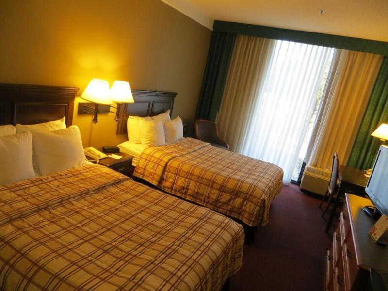 Holiday Inn Knoxville N - Merchant Drive By Ihg Exterior photo